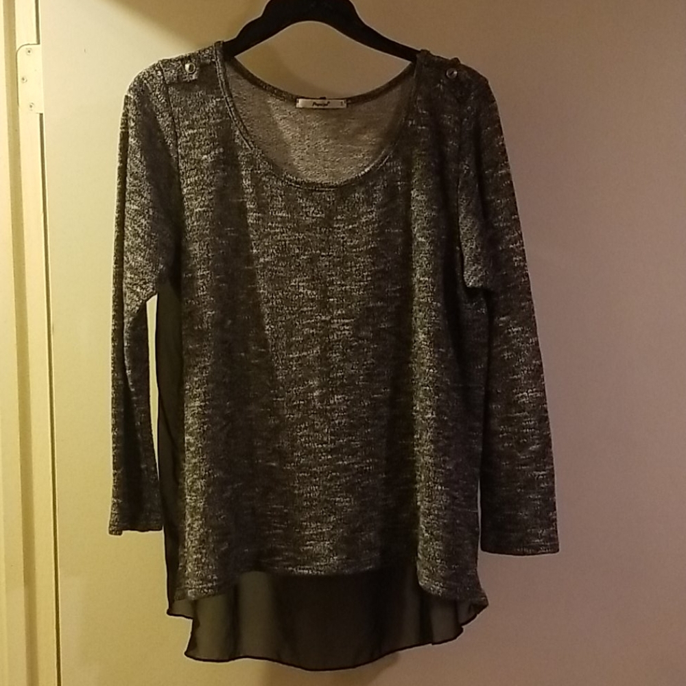 Papaya brand casual lightweight sweater